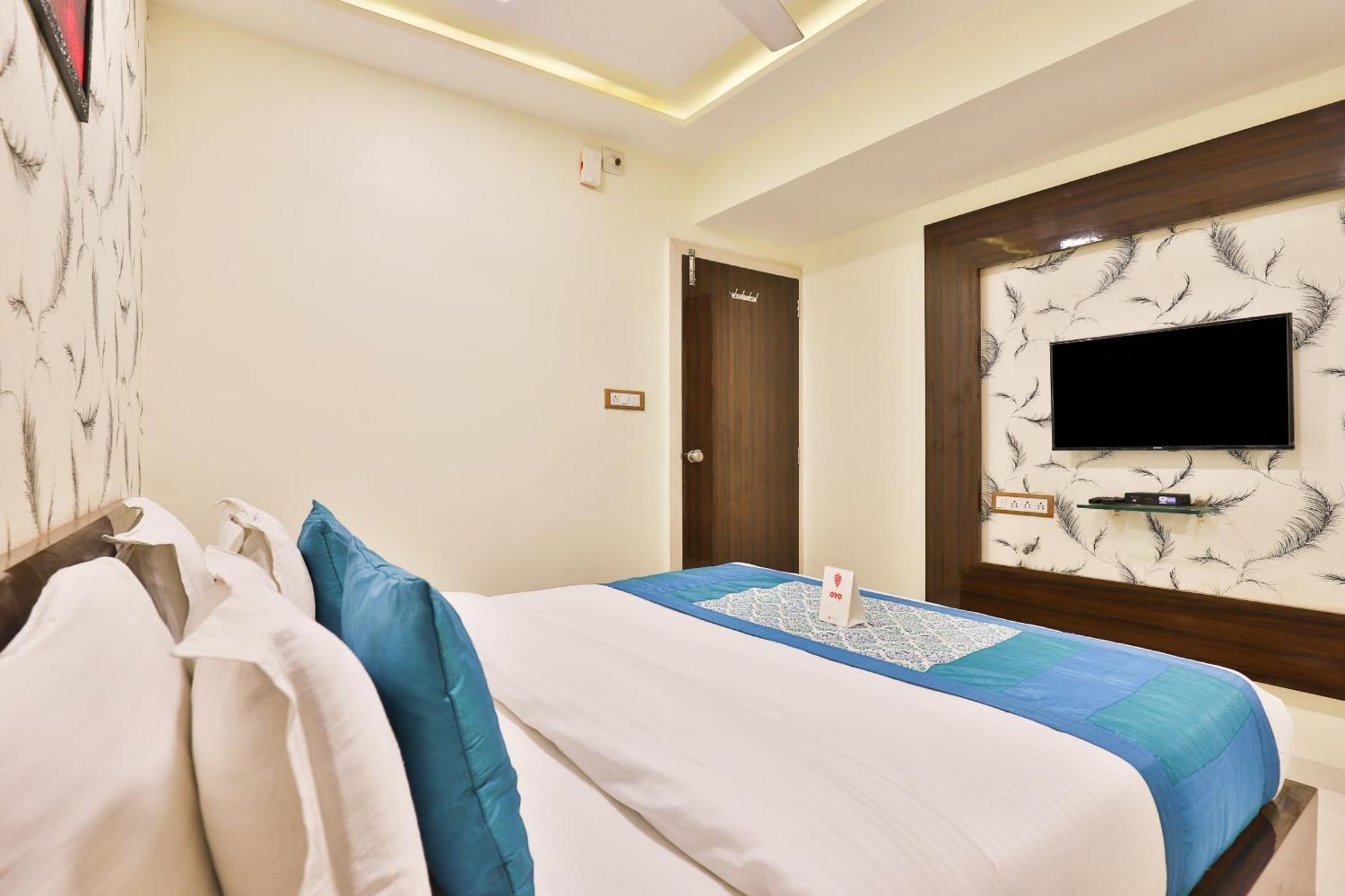 Hotel O Red Apple Ahmedabad Eksteriør bilde