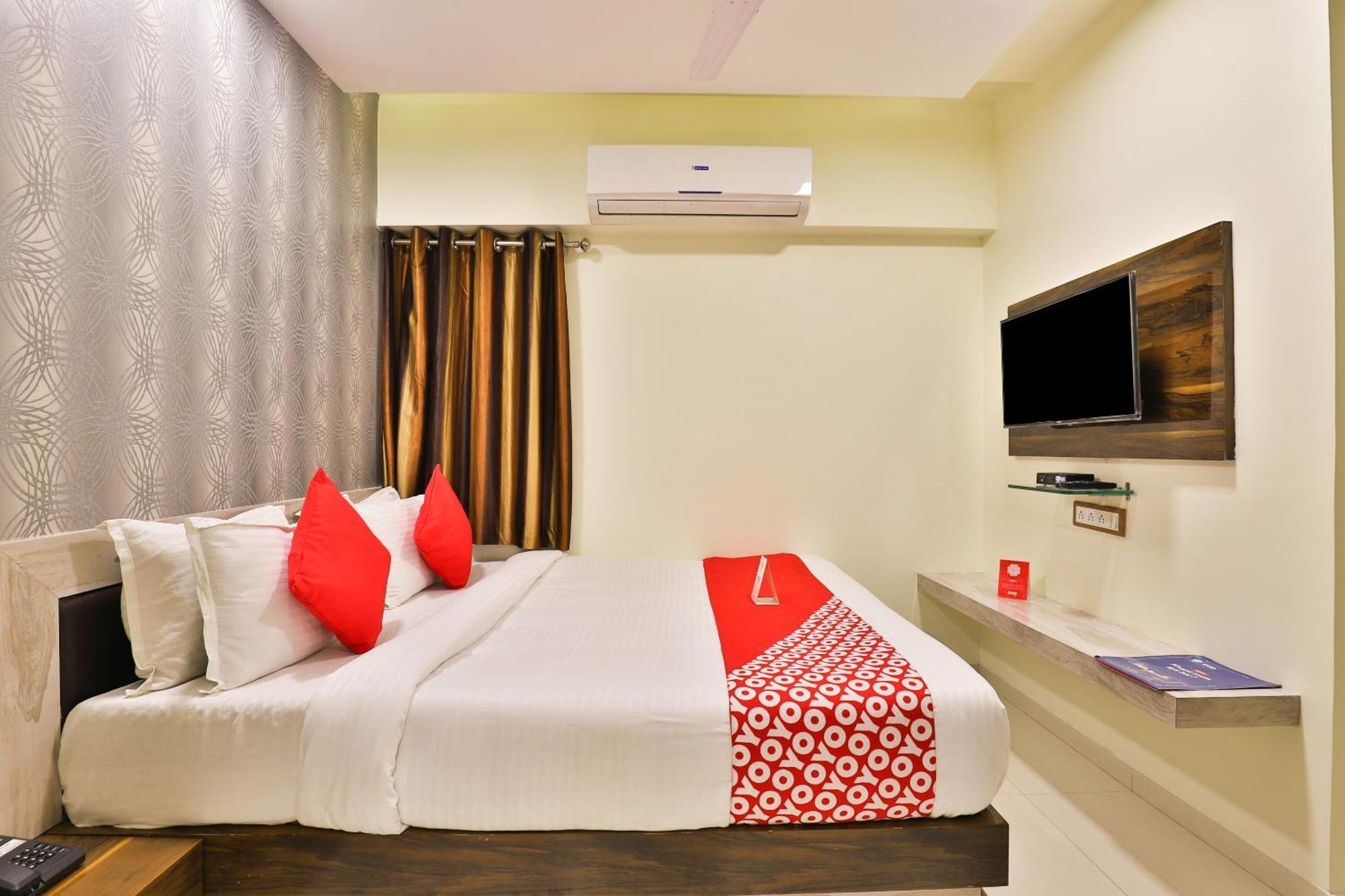Hotel O Red Apple Ahmedabad Eksteriør bilde